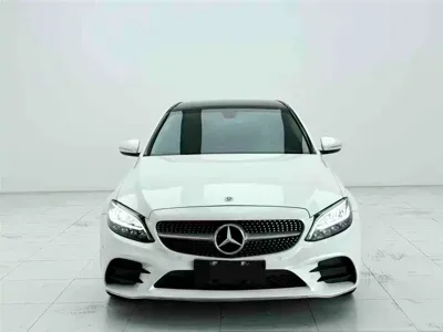 Mercedes-Benz C-Class 2019, 51000 км, за 16110.57 USD