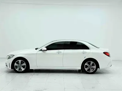 Mercedes-Benz C-Class 2019, 51000 км, за 16110.57 USD - фото 11