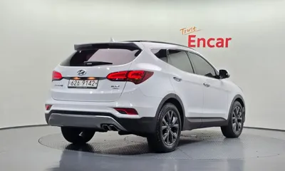 Hyundai Santafe 2016, 61431 км, за 10097.73 USD
