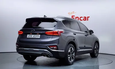 Hyundai Santafe 2019, 64739 км, за 13121.96 USD
