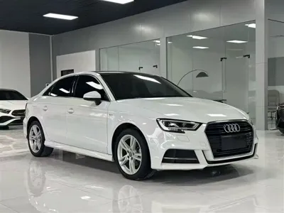 Audi A3 2019, 70000 км, за 11594.83 USD