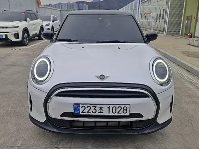 MINI Cooper · 2024 год