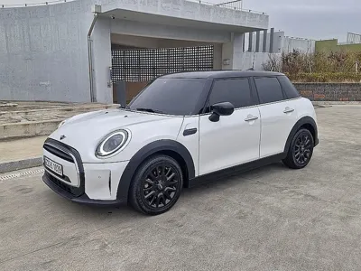 MINI Cooper 2024, 44764 км, за 17509.08 USD
