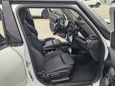 MINI Cooper 2024, 44764 км, за 17509.08 USD - фото 8