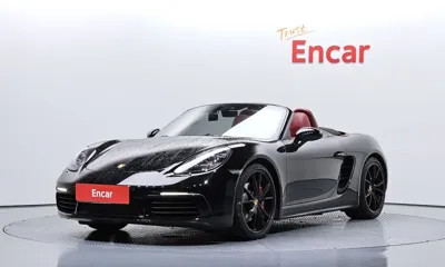 Porsche 718 · 2017 год