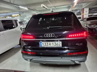 Audi Q7 2021, 60226 км, за 38997.58 USD