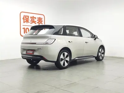 Baojun Yunduo 2024, 34200 км, за 9576.59 USD