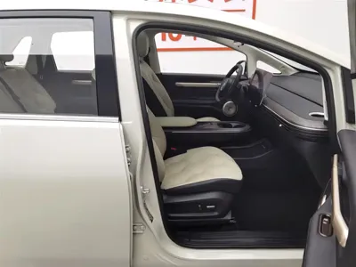 Baojun Yunduo 2024, 34200 км, за 9576.59 USD - фото 23