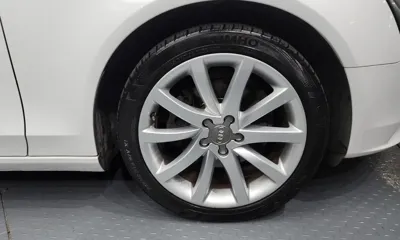 Audi A4 2014, 135927 км, за 3834.43 USD