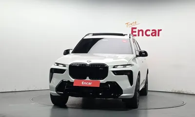 BMW X7 2025, 5845 км, за 100695.54 USD - фото 3