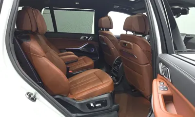 BMW X7 2025, 5845 км, за 100695.54 USD - фото 11