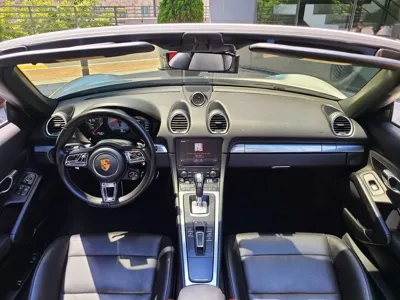Porsche 718 2017, 123167 км, за 27569.91 USD