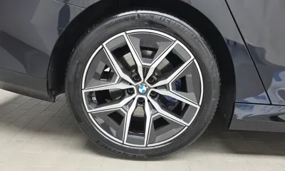 BMW 5-Series 2024, 40525 км, за 38997.58 USD
