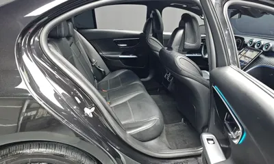 Mercedes-Benz C-Class 2023, 68906 км, за 21142.36 USD - фото 11