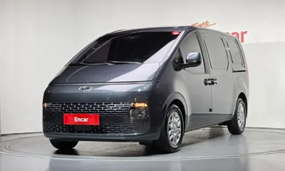 Hyundai Staria · 2022 год