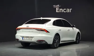 Hyundai Grandeur 2022, 102576 км, за 14911.76 USD