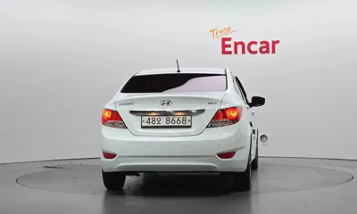 Hyundai Accent 2014, 136322 км, за 3479.06 USD