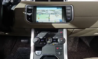 Land Rover Range Rover Evoque 2015, 144762 км, за 6440.29 USD - фото 12