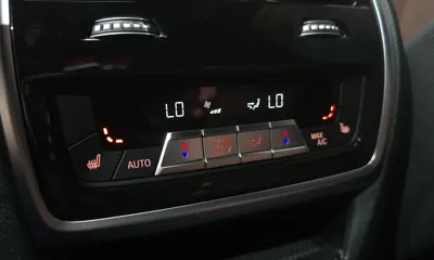 BMW X6 2025, 16431 км, за 74884.39 USD - фото 29