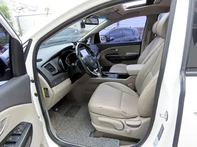Kia Canival 2016, 80003 км, за 7097.74 USD