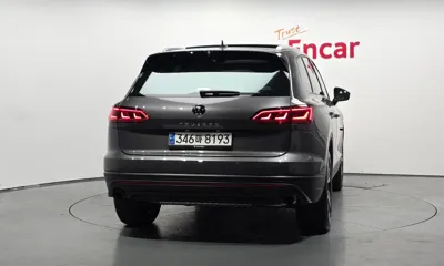 Volkswagen Touareg 2023, 23934 км, за 36464.49 USD