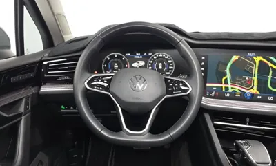 Volkswagen Touareg 2023, 23934 км, за 36137.16 USD - фото 12