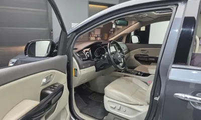 Kia Canival 2015, 121697 км, за 7730.43 USD - фото 10