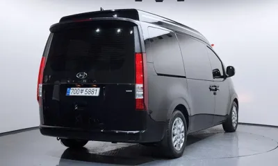 Hyundai Staria 2023, 32407 км, за 26302.3 USD