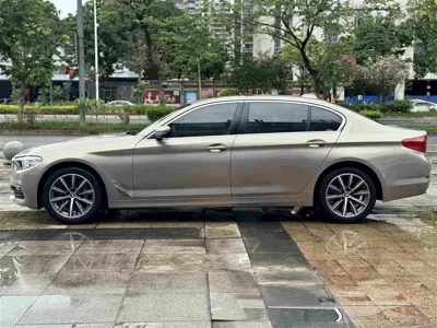 BMW 5 Series 2017, 180000 км, за 15493.71 USD