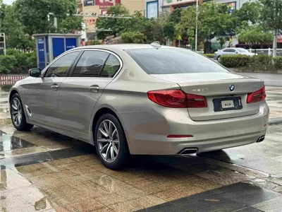 BMW 5 Series 2017, 180000 км, за 15493.71 USD