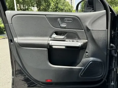 Mercedes-Benz GLB 2025, 16000 км, за 26531.13 USD - фото 14