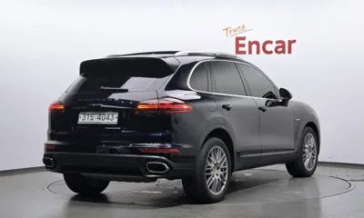 Porsche Cayenne 2016, 155412 км, за 16279.38 USD