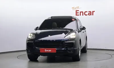 Porsche Cayenne 2016, 155412 км, за 16279.38 USD
