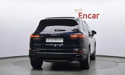 Porsche Cayenne 2016, 155412 км, за 16279.38 USD