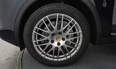 Porsche Cayenne 2016, 155412 км, за 16279.38 USD