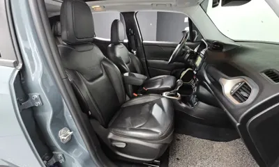 Jeep Renegade 2017, 97315 км, за 5281.6 USD - фото 26
