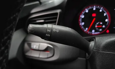 Hyundai Veloster 2018, 124559 км, за 5894.03 USD - фото 19