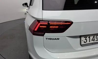 Volkswagen Tiguan 2020, 79260 км, за 14113.17 USD - фото 23
