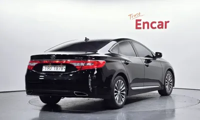 Hyundai Grandeur 2014, 89188 км, за 5596.09 USD