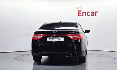 Hyundai Grandeur 2014, 89188 км, за 5596.09 USD