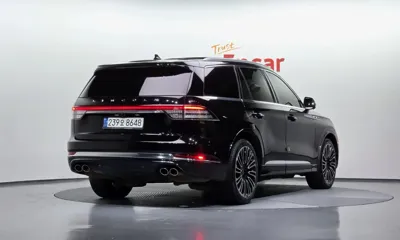 Lincoln Aviator 2020, 151020 км, за 16743.29 USD