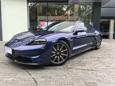 Porsche Taycan · 2021 год