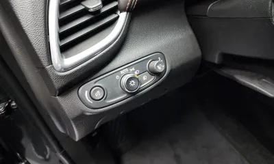 ChevroletGMDaewoo Trax 2018, 56798 км, за 5189.17 USD - фото 17