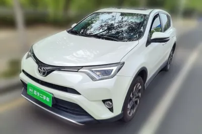 Toyota RAV4 · 2016 год