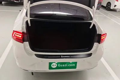 Volkswagen Lamando 2019, 43400 км, за 11432 USD - фото 22