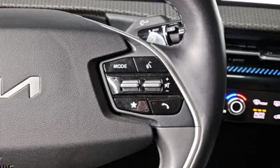 Kia EV6 2023, 91832 км, за 20812.68 USD - фото 17