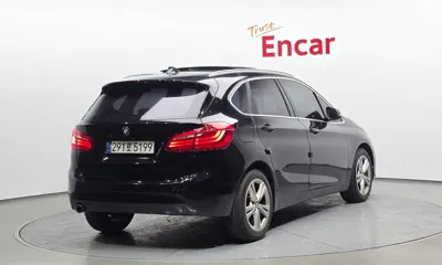 BMW 2-Series 2018, 98591 км, за 7426.71 USD