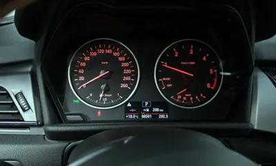 BMW 2-Series 2018, 98591 км, за 7426.71 USD - фото 8