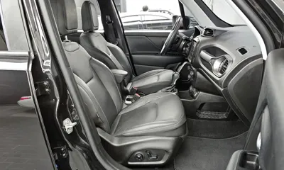Jeep Renegade 2019, 32576 км, за 11788.07 USD - фото 11