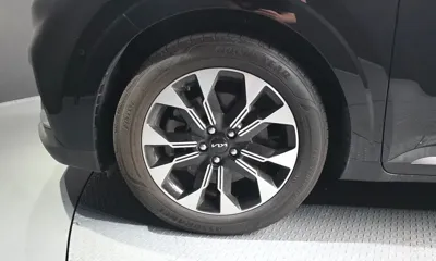 Kia Canival 2023, 70265 км, за 17291.81 USD